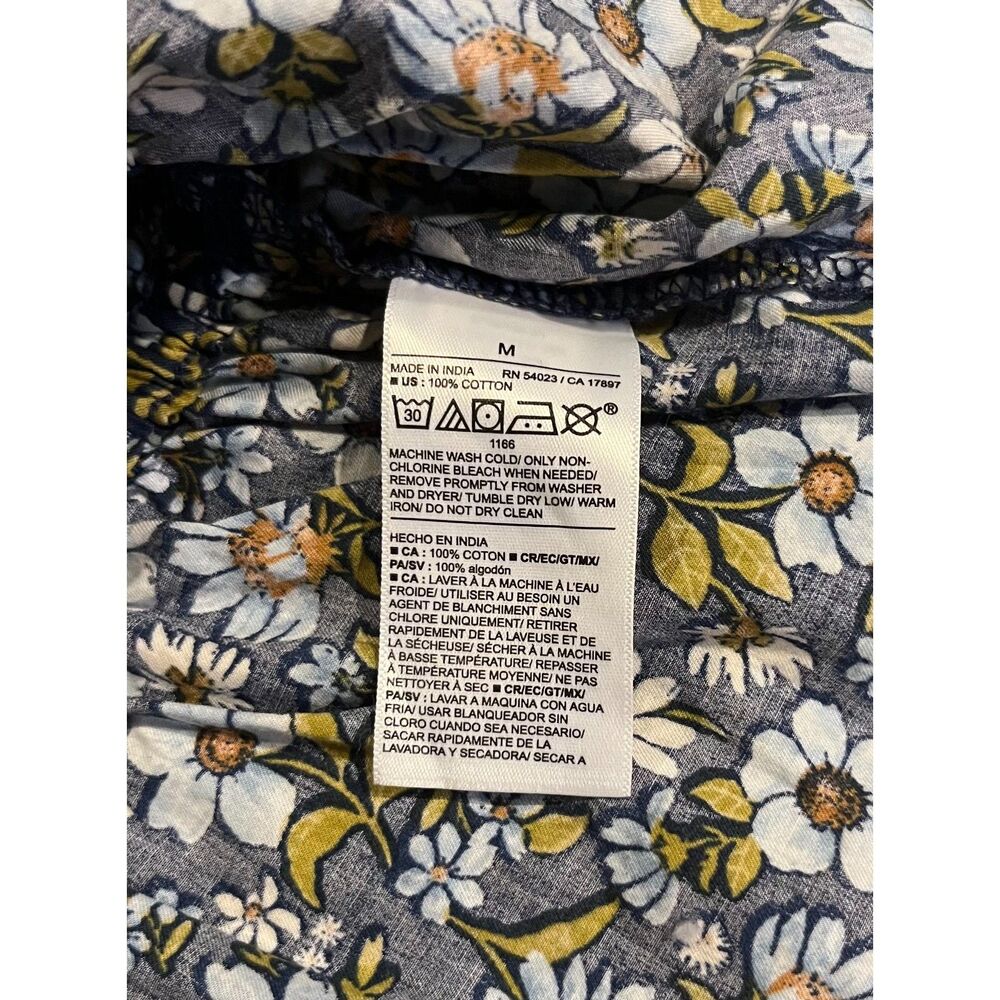 OLD NAVY Smocked V-Neck Peplum Top Blue Ditsy Floral Print Puff Sleeves Sz M NWT - Picture 8 of 8